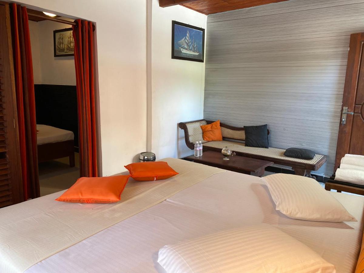 Beach Walk Hotel אונה ואטונה מראה חיצוני תמונה